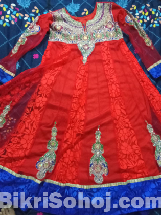 মেয়েদের জন্য গাউন। ভালো কোয়ালিটির প্রোডাক্ট